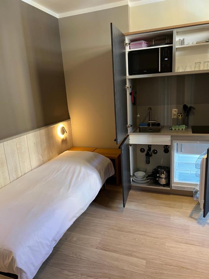 Boardhousing Lägenhet Leuven Exteriör bild